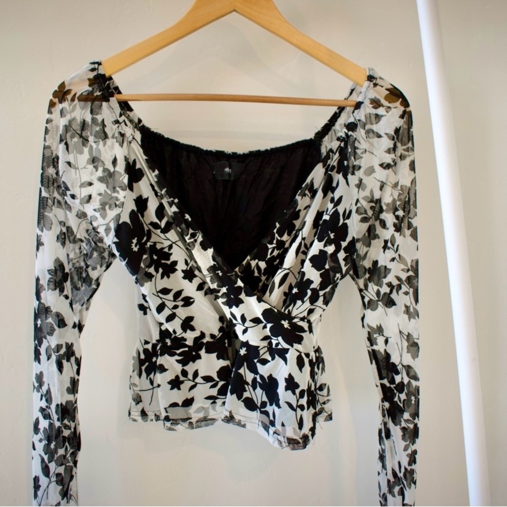 Nordstrom Black & White Floral Sheer Wrap Blouse